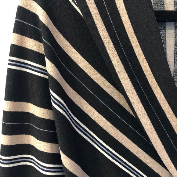 Dynamite Top - Picture 2 of 4